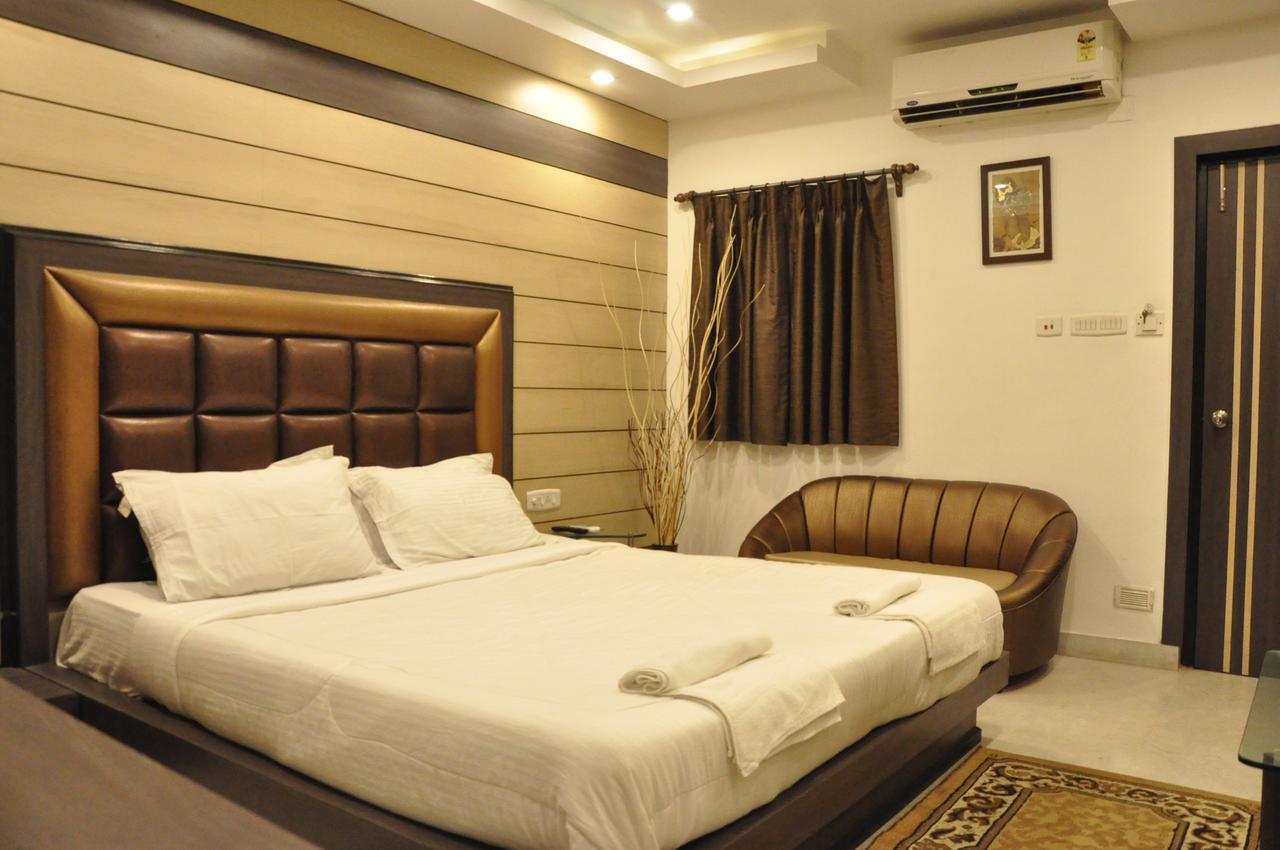 Hotel Esteem Calcutta Exterior foto