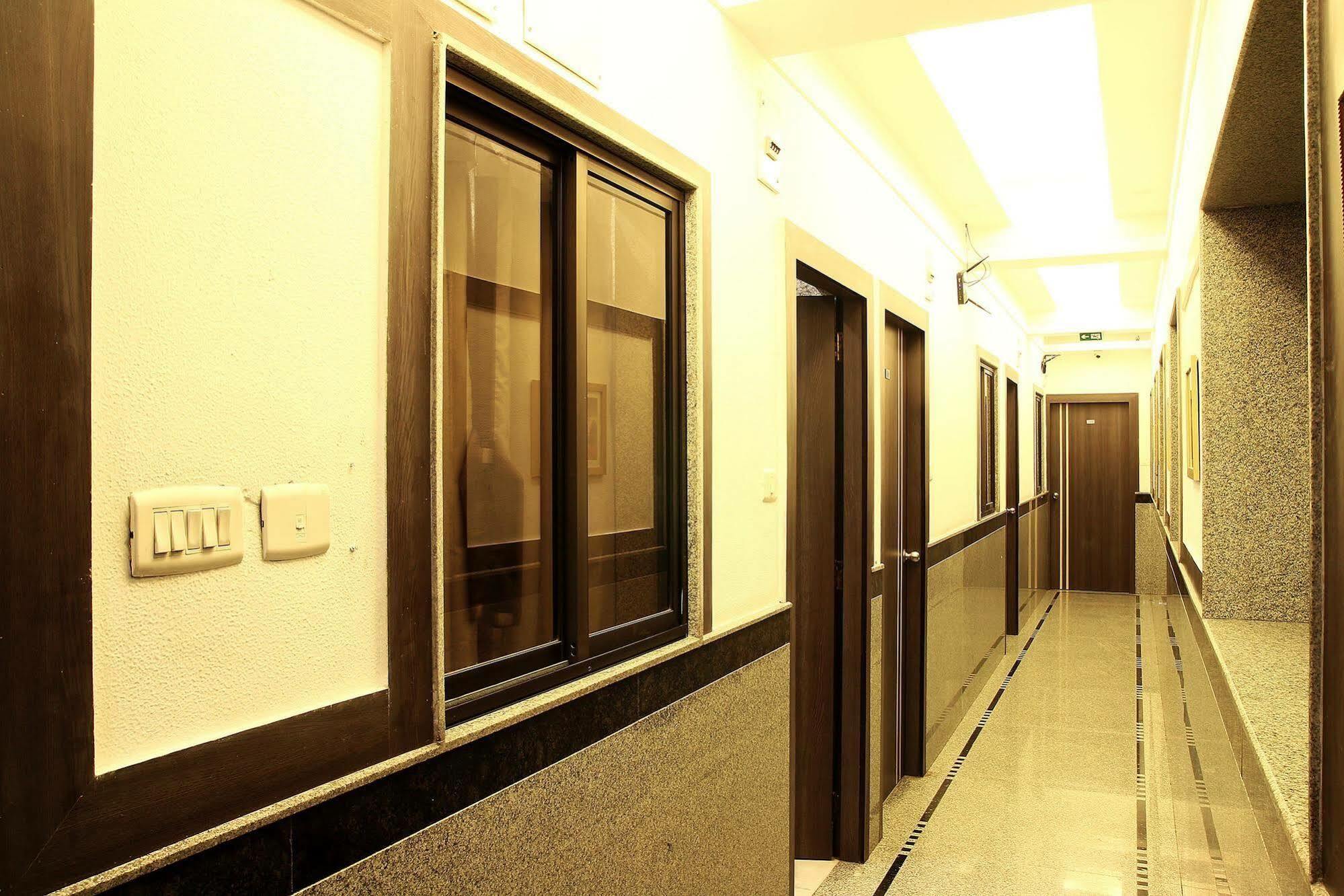 Hotel Esteem Calcutta Exterior foto